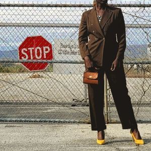 Jones New York chocolate brown pant suit set (Read the description)